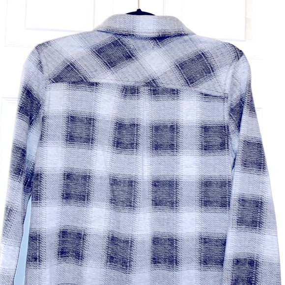 CI SONO Women’s Button Up Gray and Black Plaid Flannel Cotton Shirt Size M - Picture 6 of 6